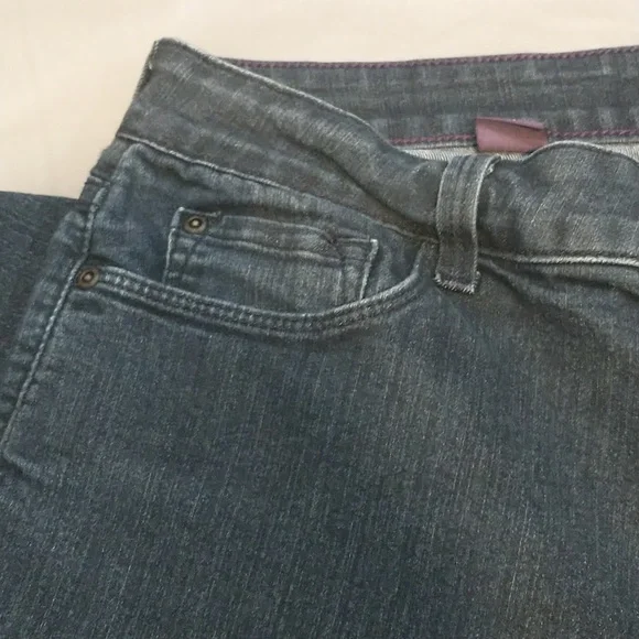 NYDJ dark wash bootcut blingy back pockets - Picture 8 of 13